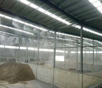 為什么水泥攪拌站料倉都在使用噴霧降塵系統？